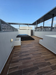 Suites 28 (D14), Apartment #598687031